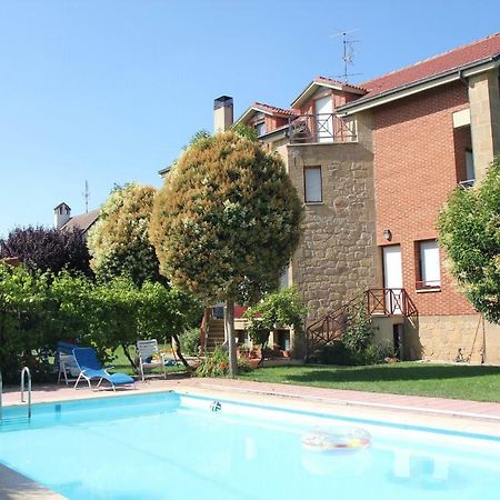 Preciosa Casa Independiente Con Piscina Cubierta Y Gran Jardin Privados Haro Luaran gambar