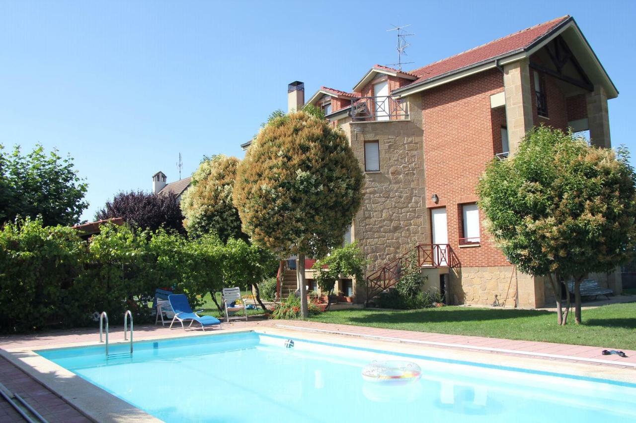 Preciosa Casa Independiente Con Piscina Cubierta Y Gran Jardin Privados Haro Luaran gambar