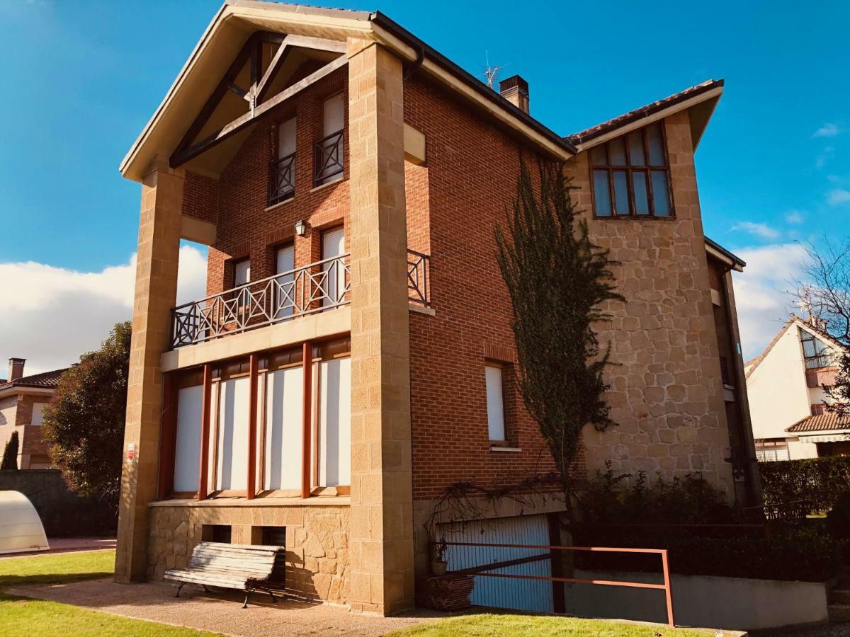 Preciosa Casa Independiente Con Piscina Cubierta Y Gran Jardin Privados Haro Luaran gambar