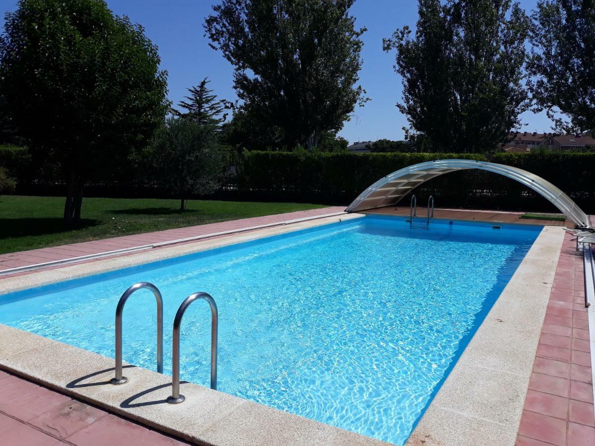 Preciosa Casa Independiente Con Piscina Cubierta Y Gran Jardin Privados Haro Luaran gambar