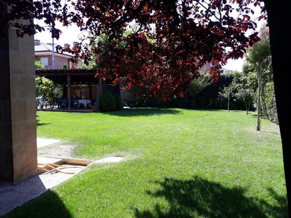Preciosa Casa Independiente Con Piscina Cubierta Y Gran Jardin Privados Haro Luaran gambar